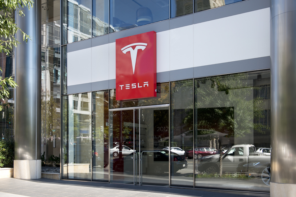 Retards de production et perte historique pour Tesla