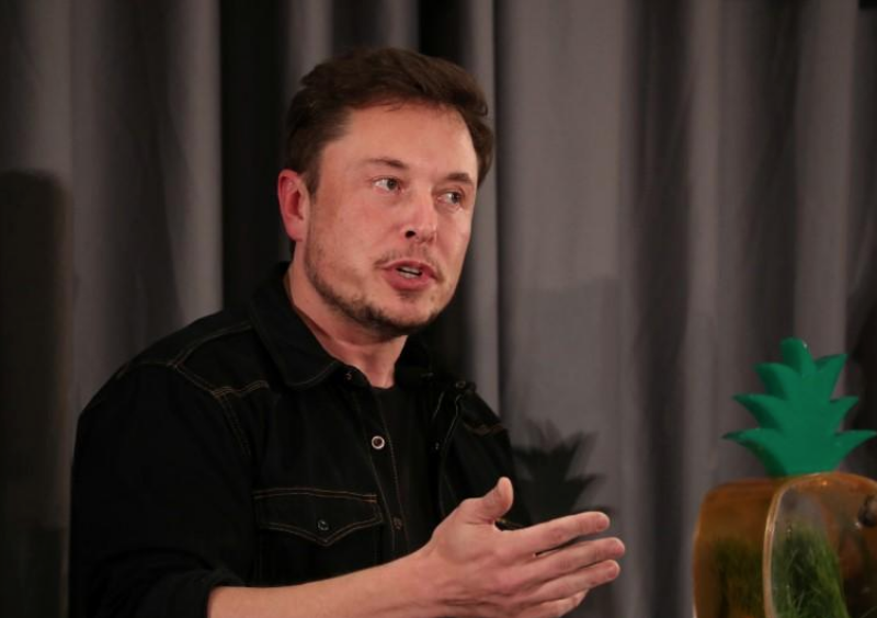 Elon Musk envisage de retirer Tesla de la Bourse