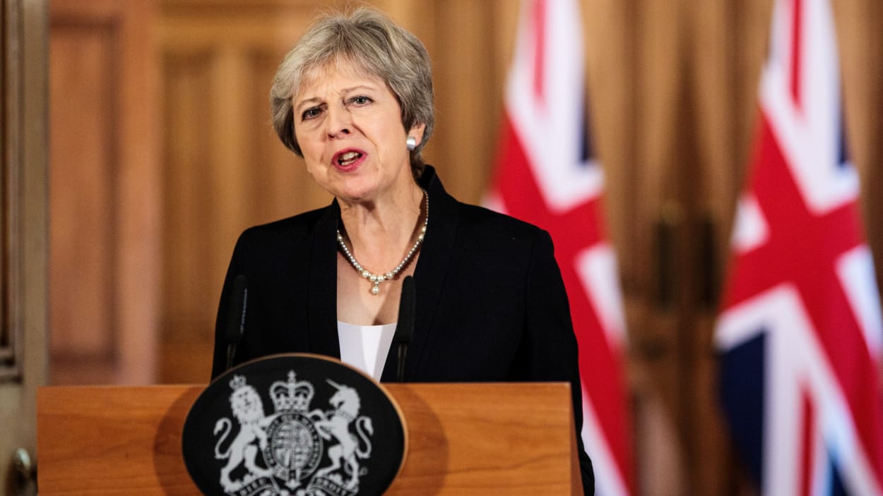 Lourdement défaite sur le Brexit, Theresa May face à une motion de censure