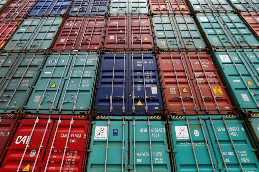 Chine: Plus fort recul des exportations en trois ans