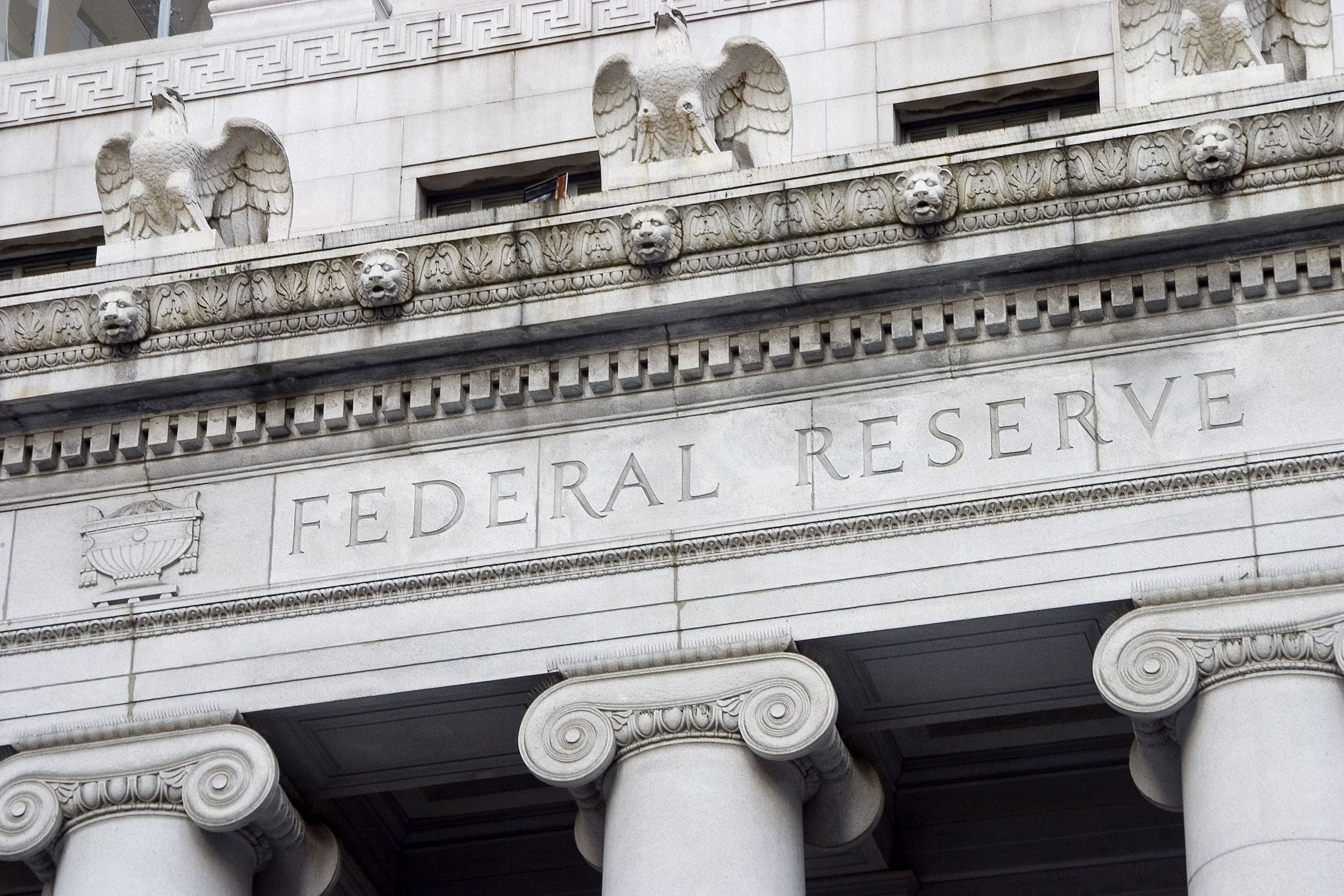Le responsable des marchés à la Fed démissionne
