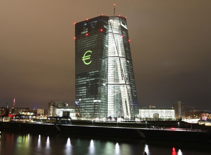 La BCE amplifie ses achats comme son soutien aux banques