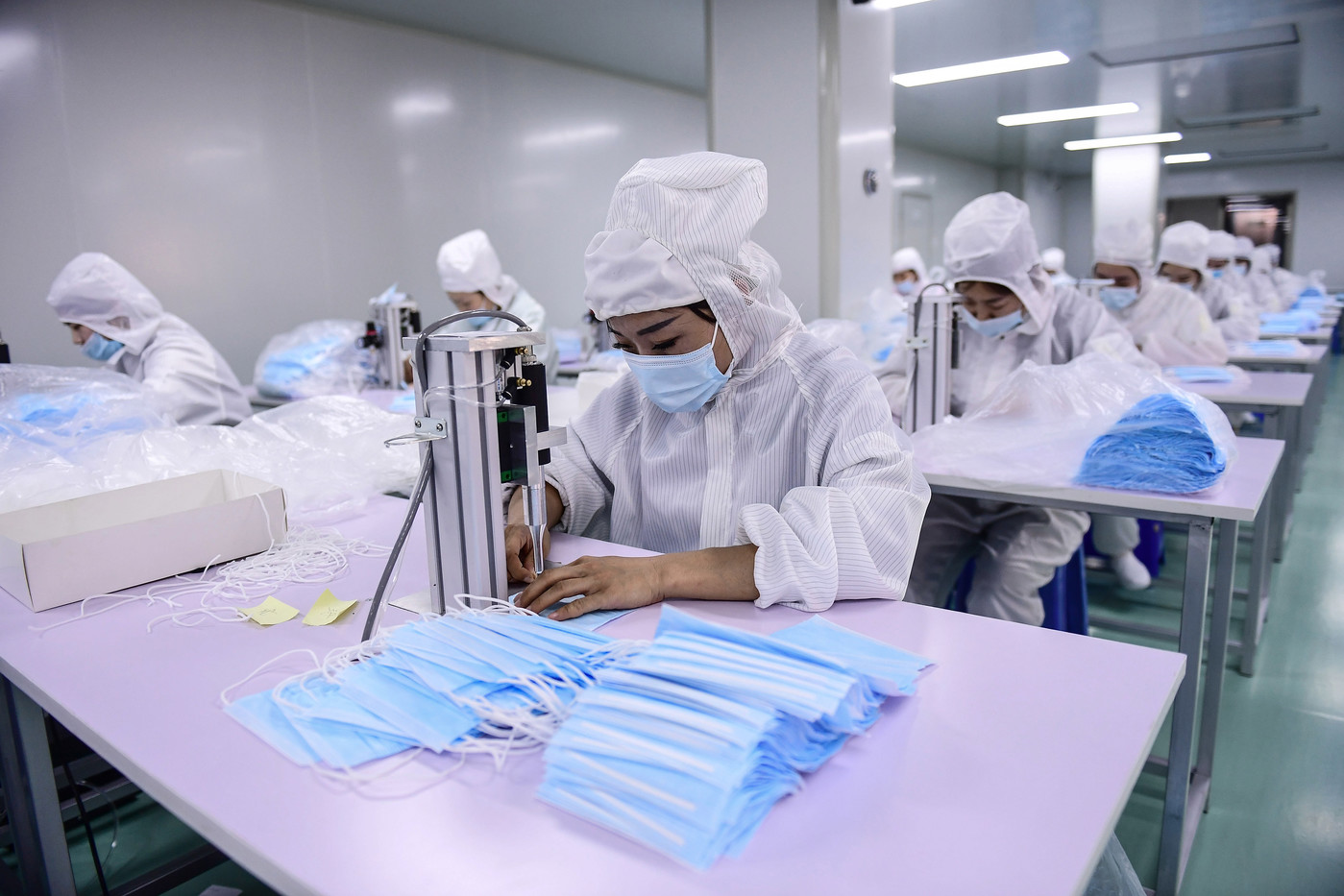 Covid-19: la Chine a exporté 220 milliards de masques l'an dernier