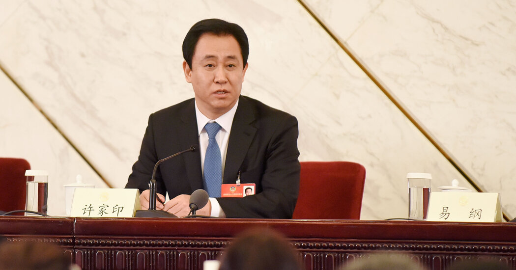 Chine: Le fondateur d'Evergrande se veut rassurant dans une déclaration à son personnel