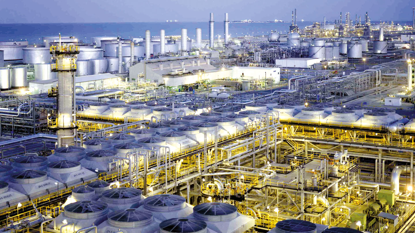 Pétrole: le fonds souverain saoudien double sa participation à 8% dans Aramco