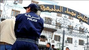 Khalifa bank : léAlgérie échappe à "un drame national"